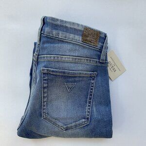 Guess Women’s Power Curvy Sophia Mid Rise Skinny Jeans Light Blue Size 24